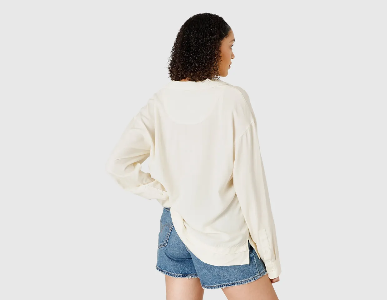 HUF Women's Realize Long Sleeve Woven Top / Off White