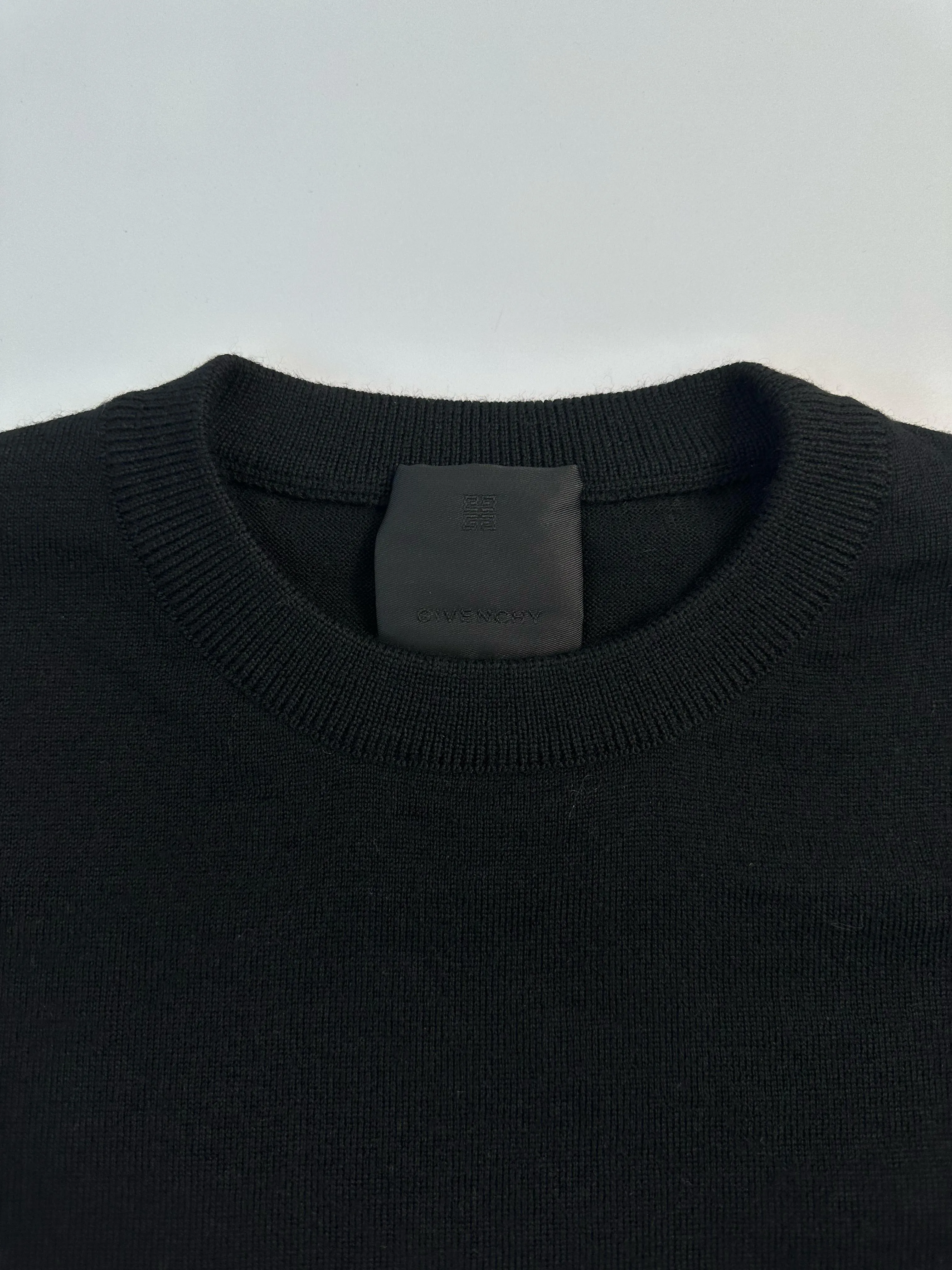 Maglione Nero Uomo Con Patch Bandana Sul Retro