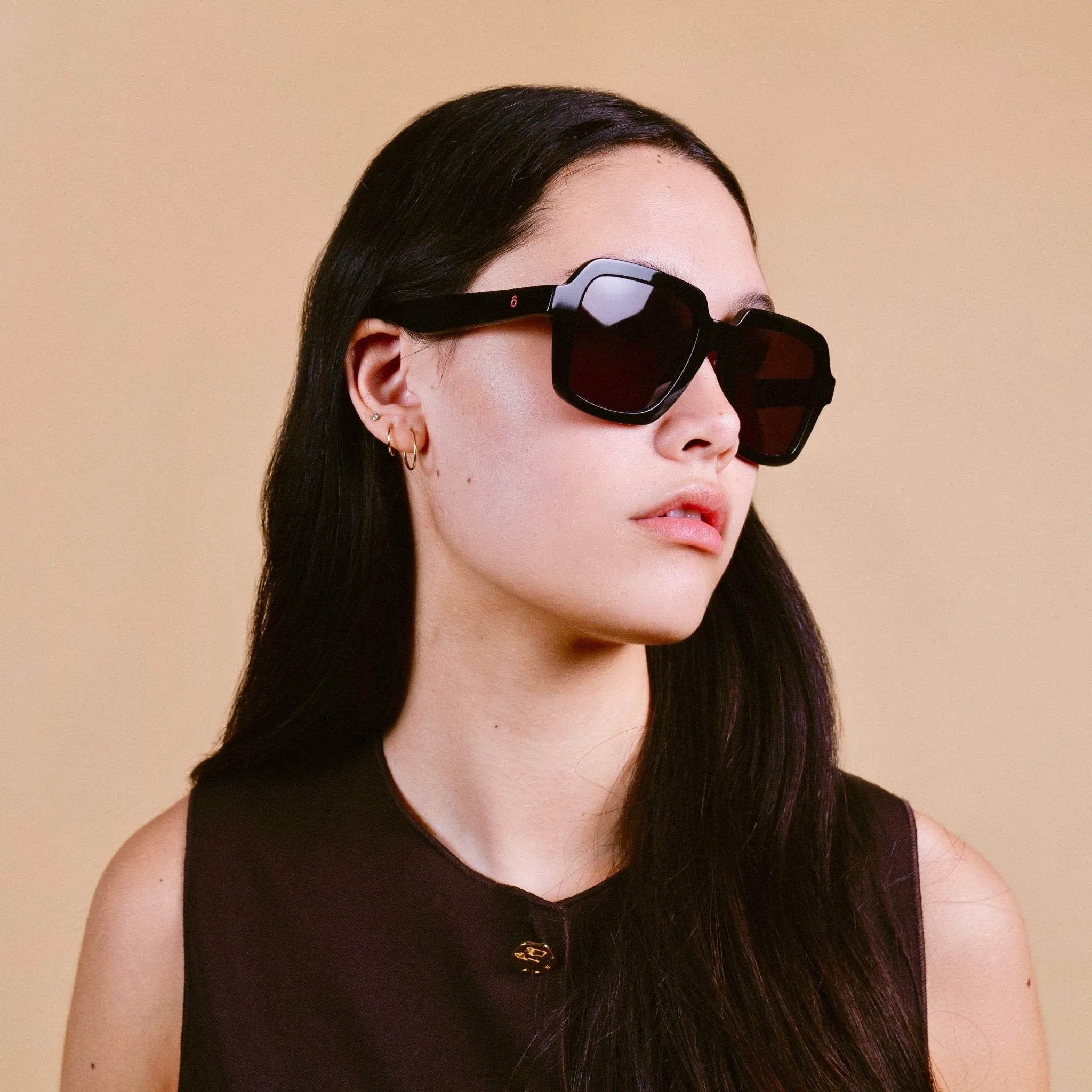 Manyara II Black Sun