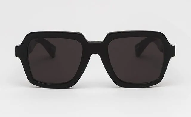 Manyara II Black Sun