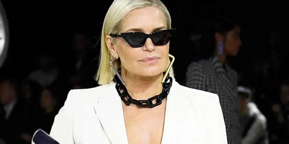 Off-White Madison OERI13B 1007 - As Seen On Yolanda Hadid