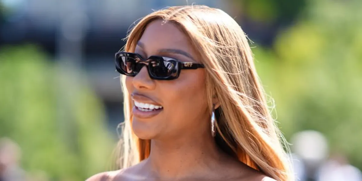 Off-White Renton OERI13C 1007 - As Seen On Victoria Monet