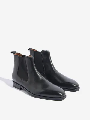 SOLEPLAY Black Leather Chelsea Boots