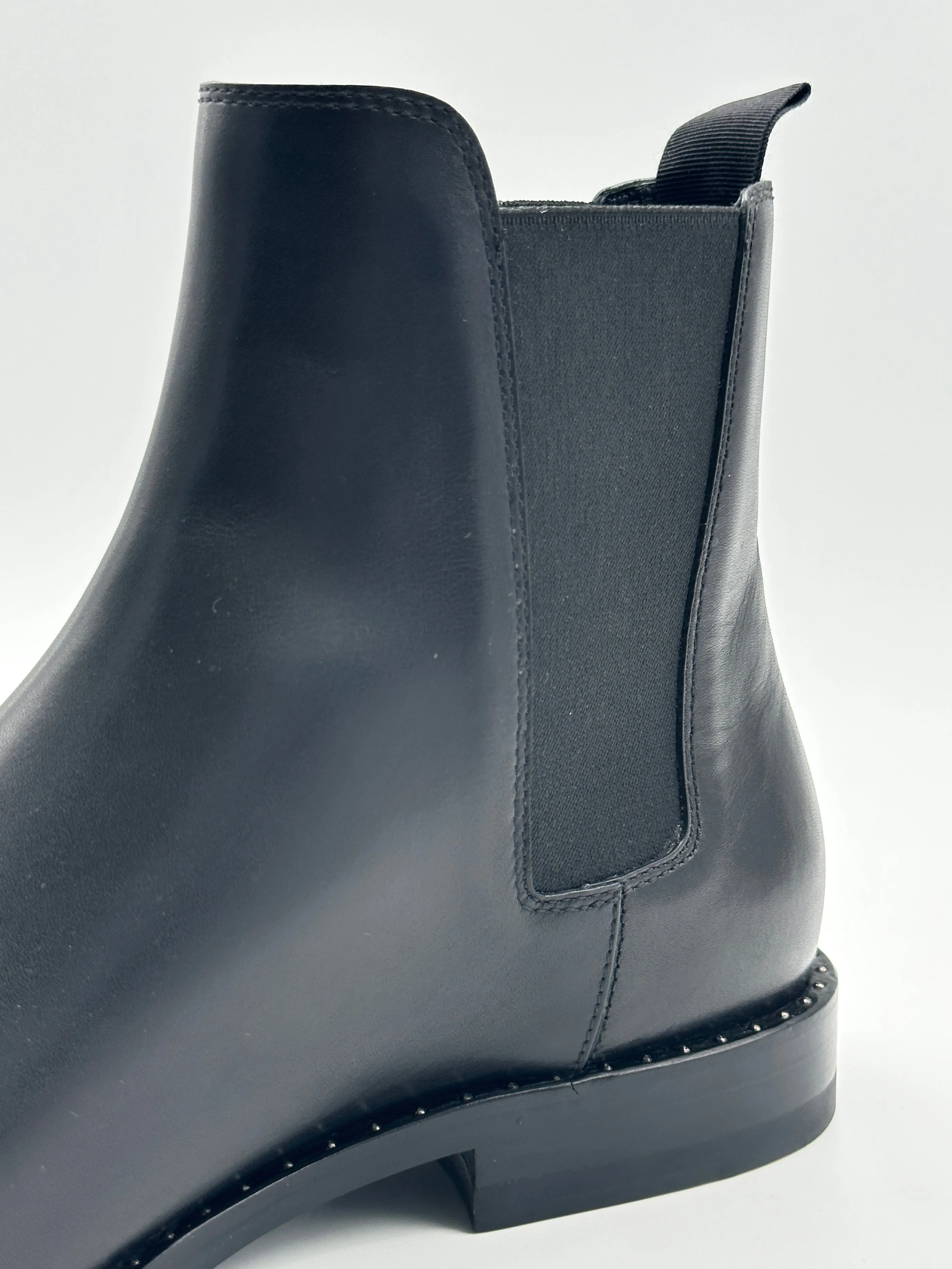 Stivaletto Chelsea Borchiato