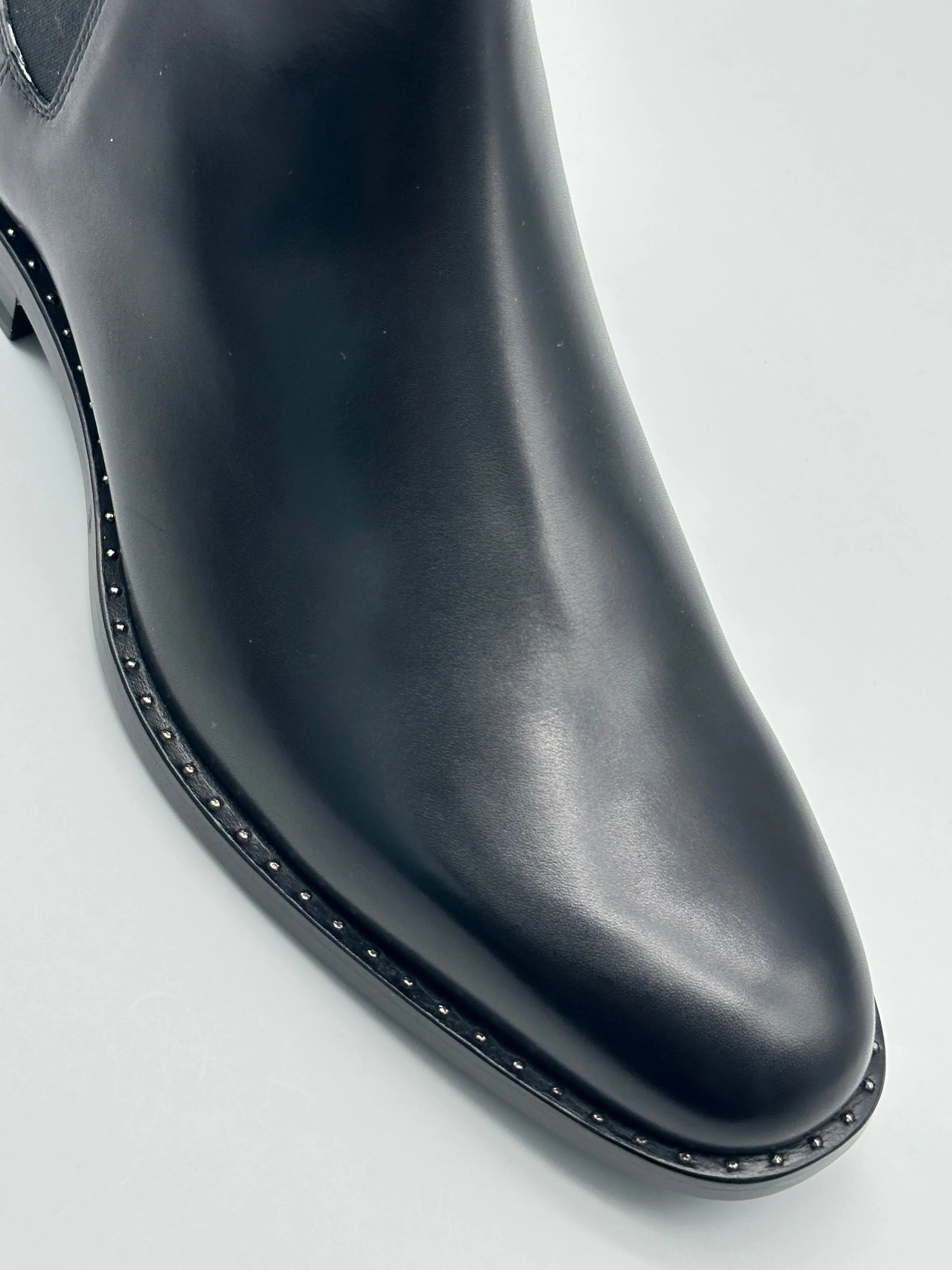 Stivaletto Chelsea Borchiato