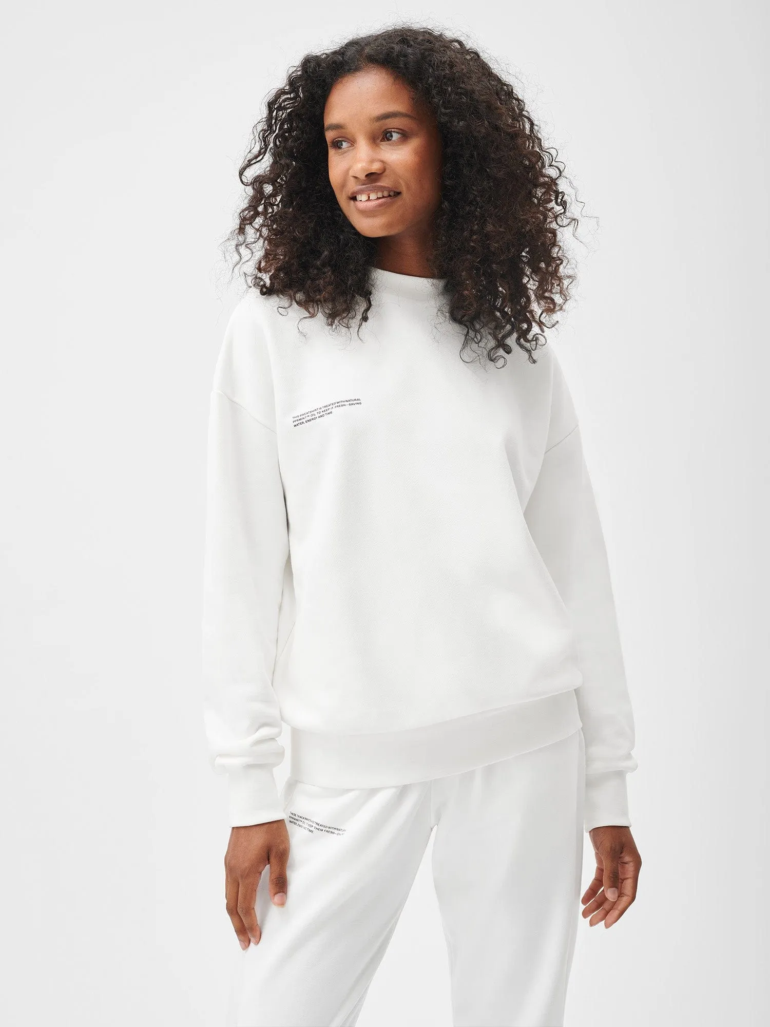 Womens 365 Midweight Sweatshirt—off-white