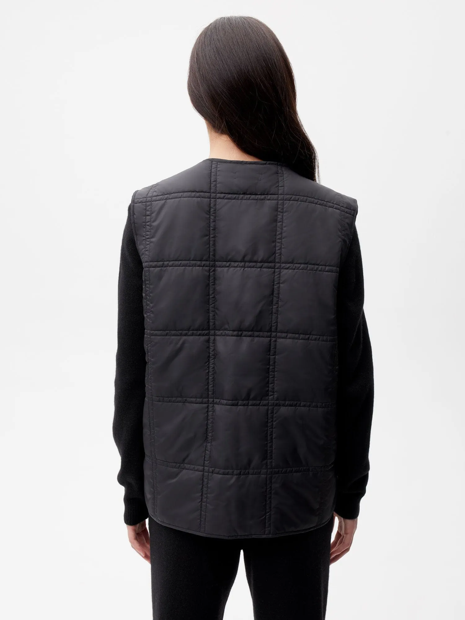 Womens Flower-Warmth Quilted Gilet—black